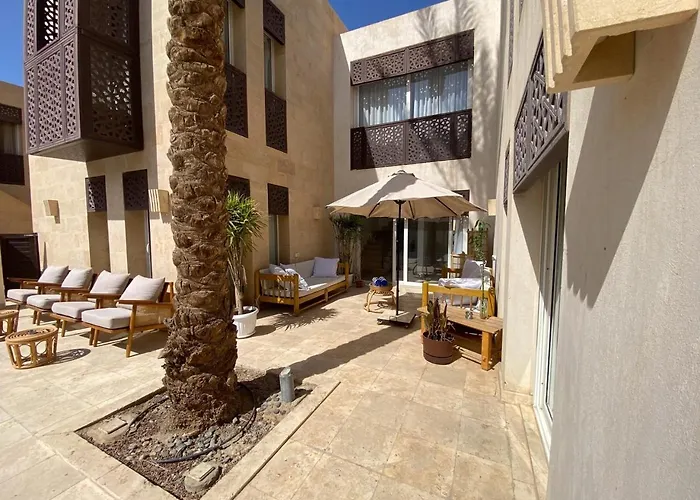 Nayah Boutique Oda ve Kahvaltı 4*