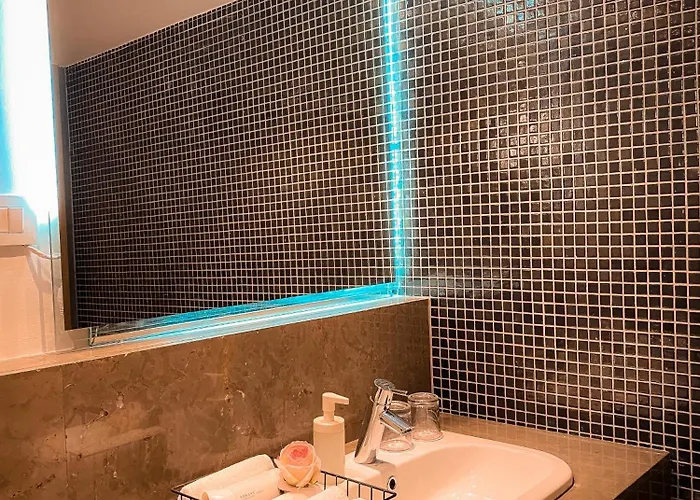 Nayah Boutique Oda ve Kahvaltı 4*